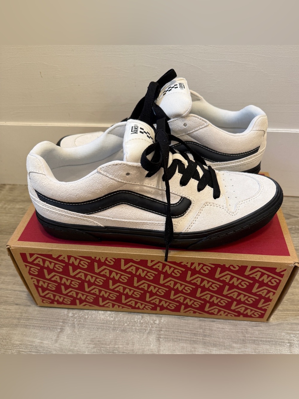 Vans Caldrone Black Outsole Marshmallow White Suede Men's Sneakers